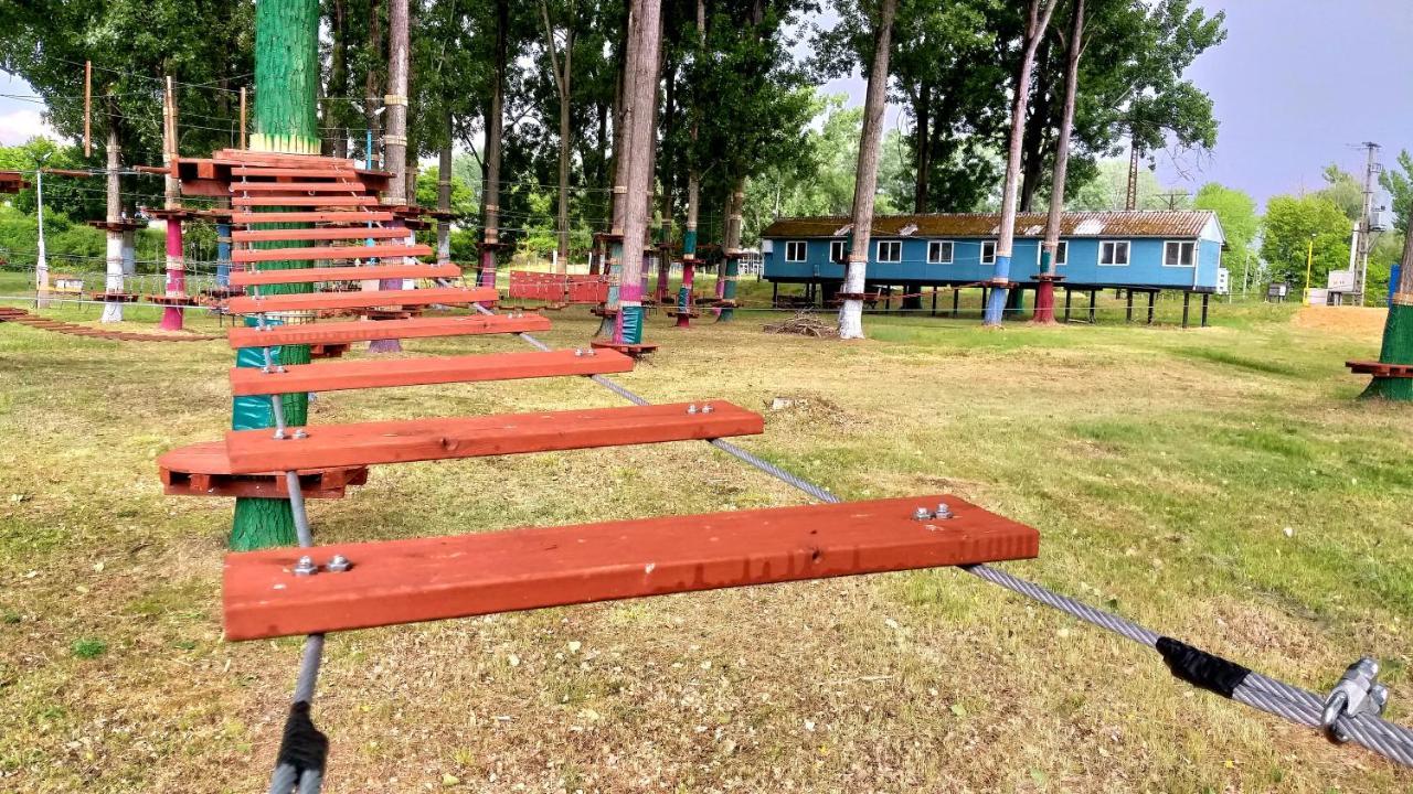 Tisza Camping & Kalandpark Tokaj Otel Rakamaz Dış mekan fotoğraf